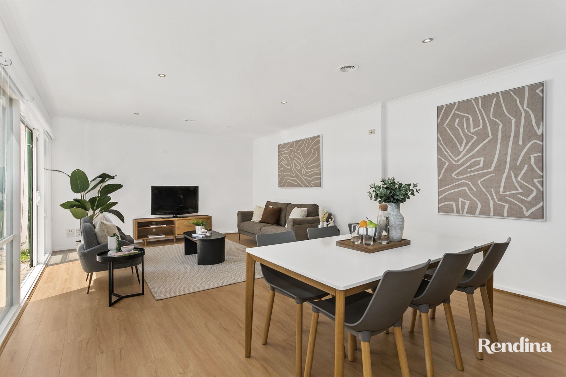 8 Matthews Mews, Kensington - Thumbnail 3