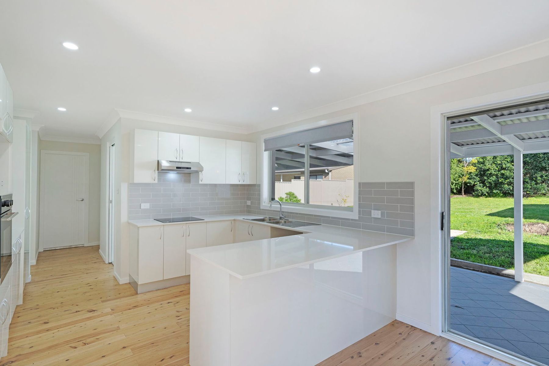 14 Parkside Drive, Charmhaven NSW 2263, Charmhaven - Thumbnail 6