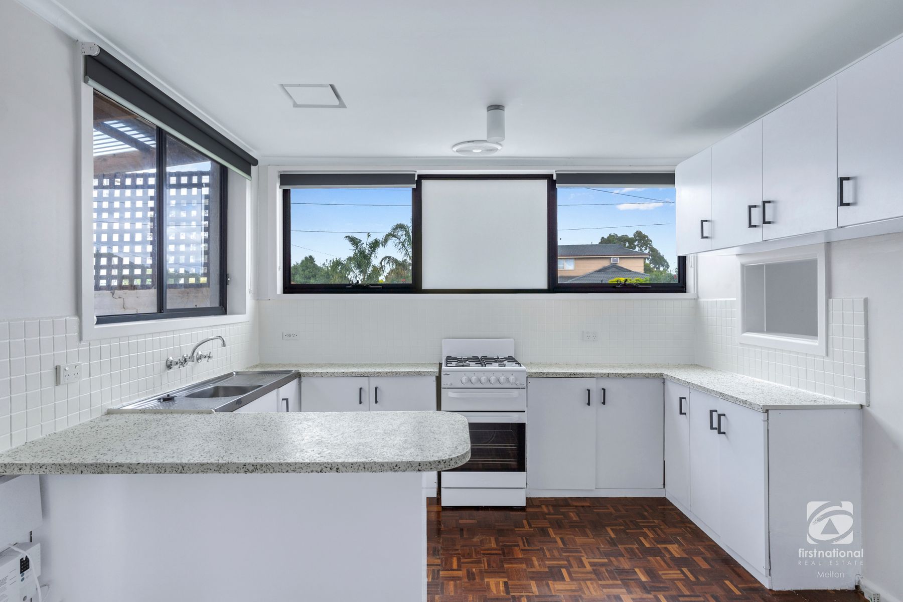 14 Watson Court, Melton VIC 3337, Melton - Thumbnail 2