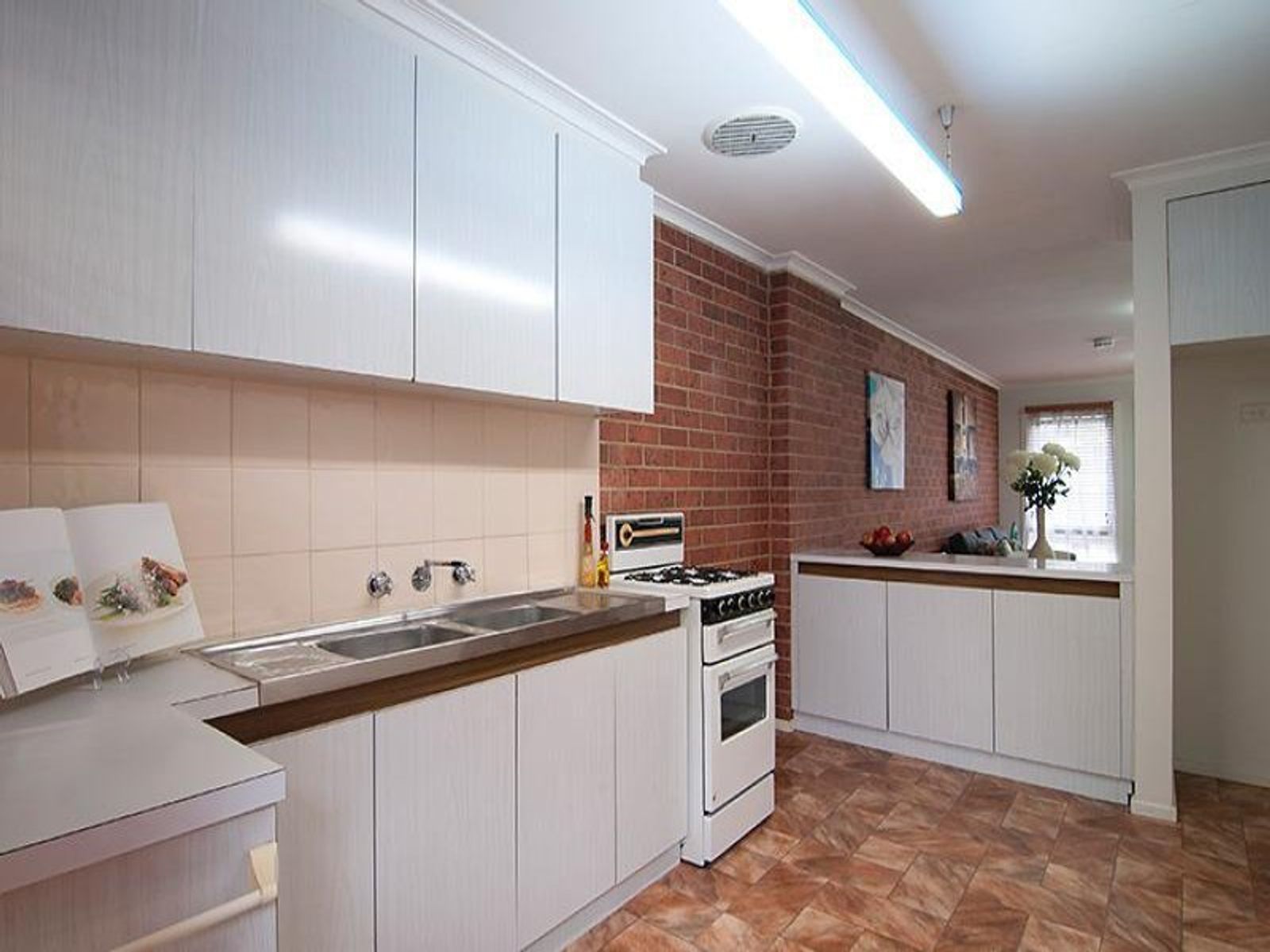 2/116 Edinburgh Street, Flemington - Thumbnail 6