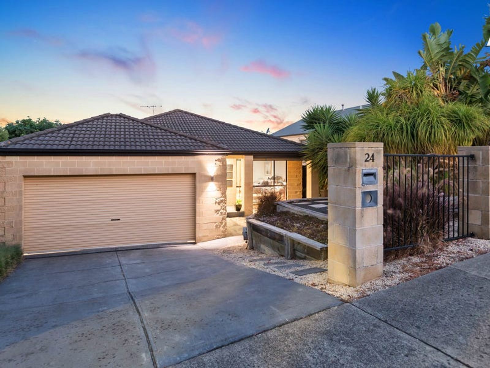 24 Julie Court, Langwarrin, VIC 3910, Langwarrin - Thumbnail 2