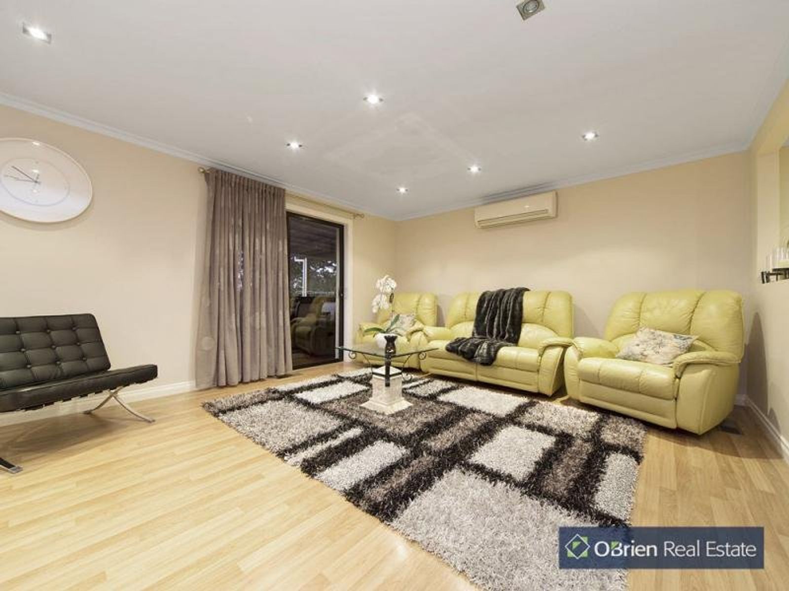 15 John Fawkner Drive, Endeavour Hills, VIC 3802, Endeavour Hills - Thumbnail 3