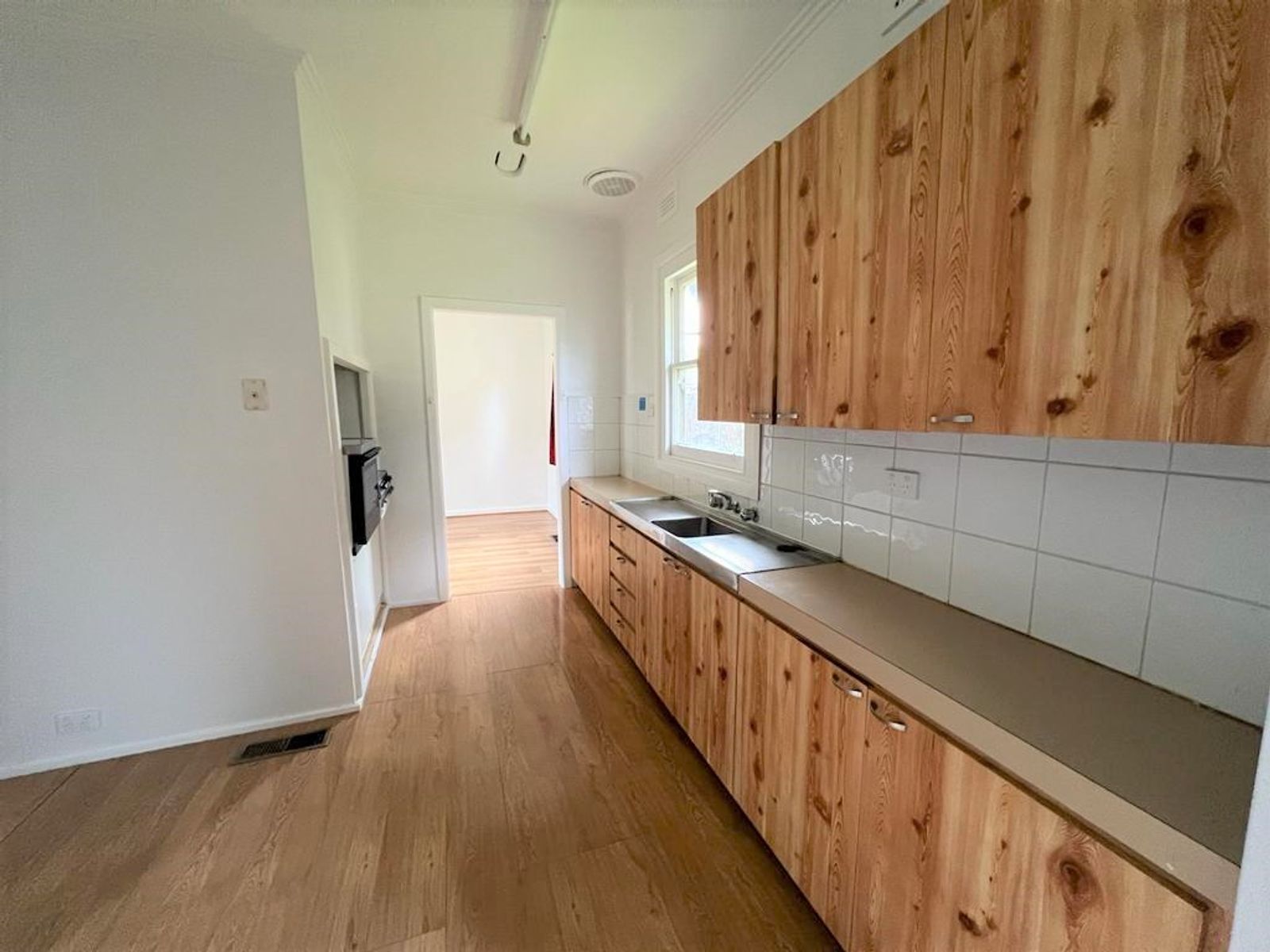 53 Austin Street, Ferntree Gully VIC 3156, Ferntree Gully - Thumbnail 2