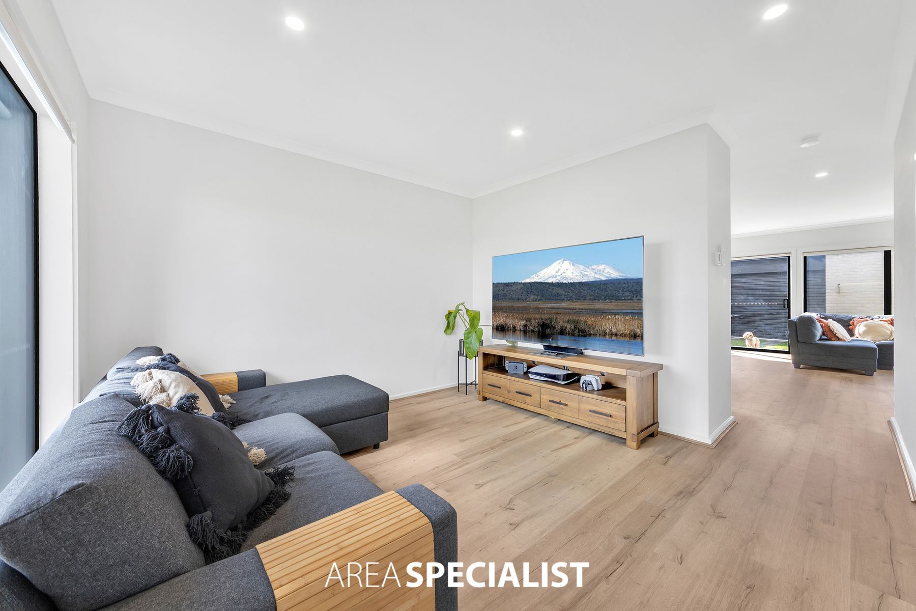 6 Gaolao Walk, Clyde North, VIC 3978, Clyde North - Thumbnail 7