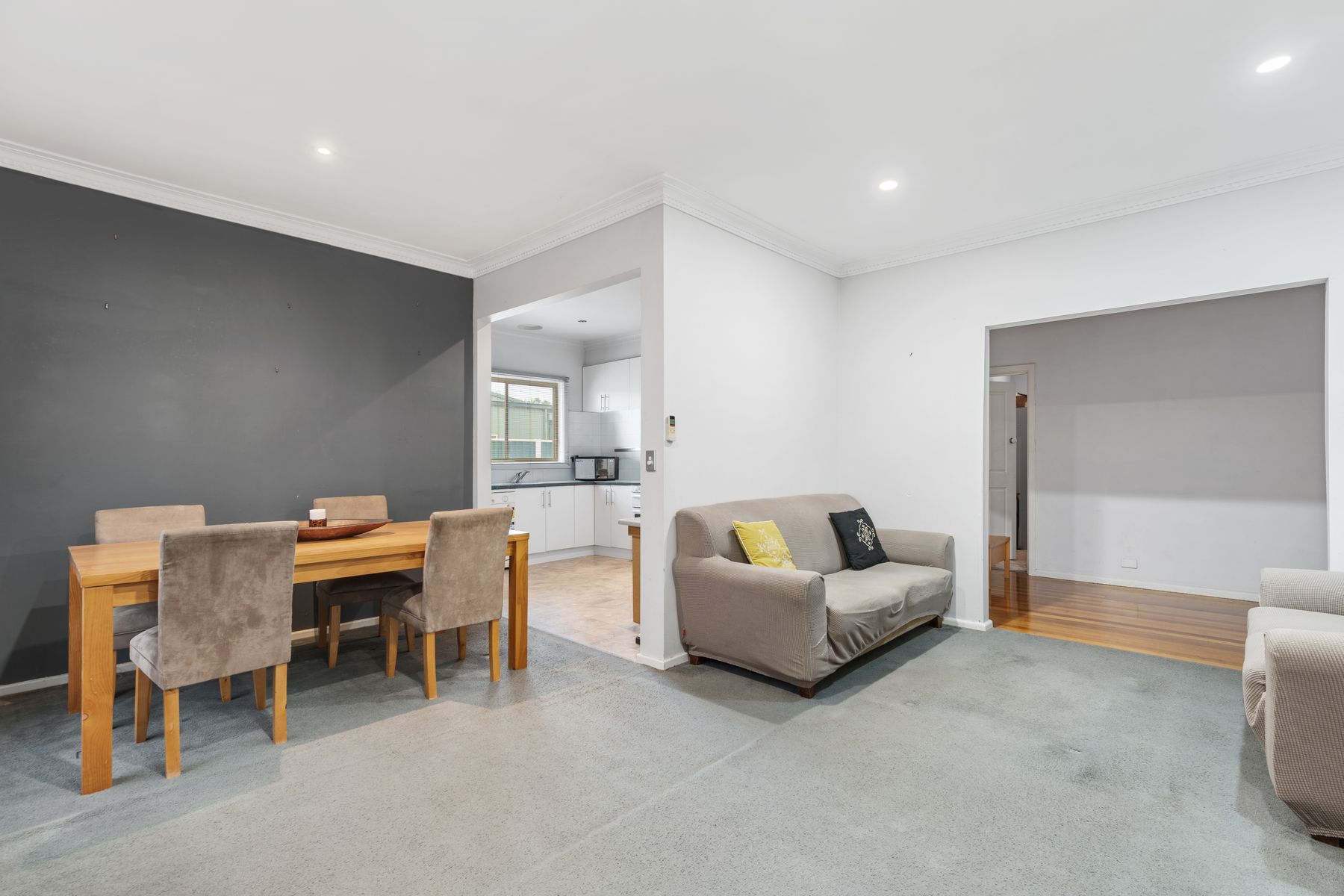 45 Welwyn Parade, Deer Park, Deer Park - Thumbnail 6