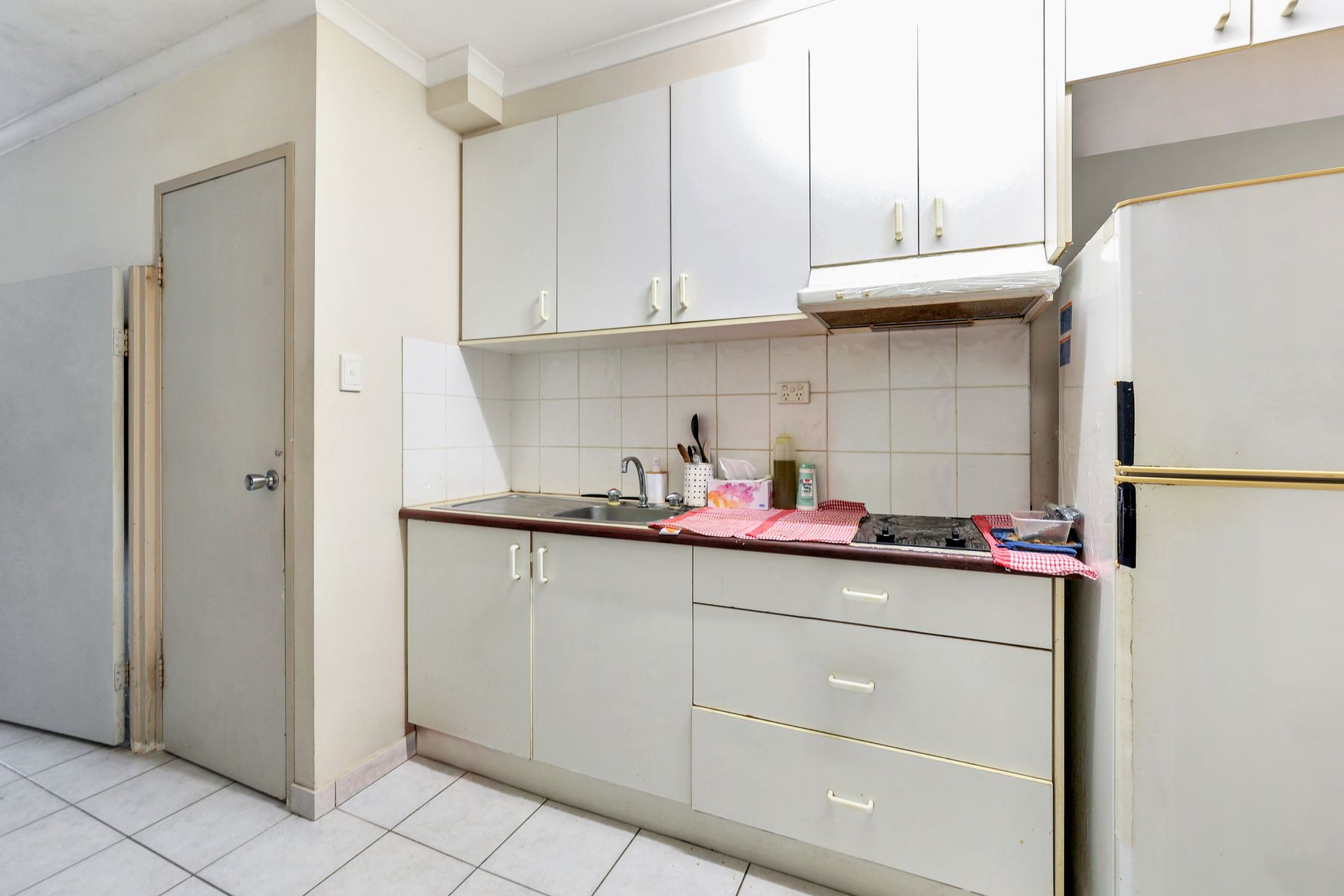 90/21 Cavenagh Street, Darwin City NT 0800, Darwin City - Thumbnail 2