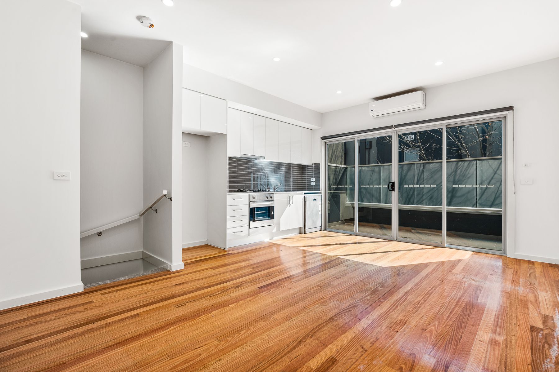6/80 Richardson Street, Essendon, VIC 3040, Essendon - Thumbnail 2