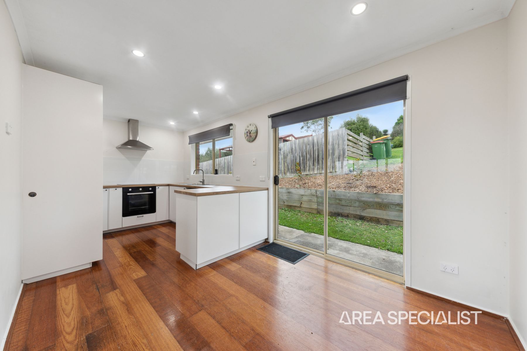 1 Earle Close, Pakenham, VIC 3810, Pakenham - Thumbnail 6