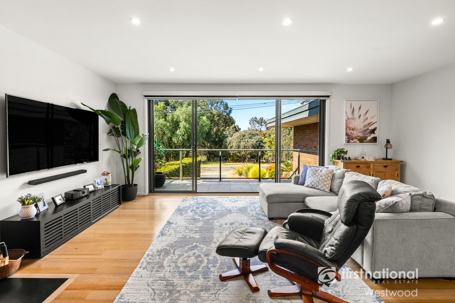 12 Wattamolla Avenue, Werribee VIC 3030, Werribee - Thumbnail 6