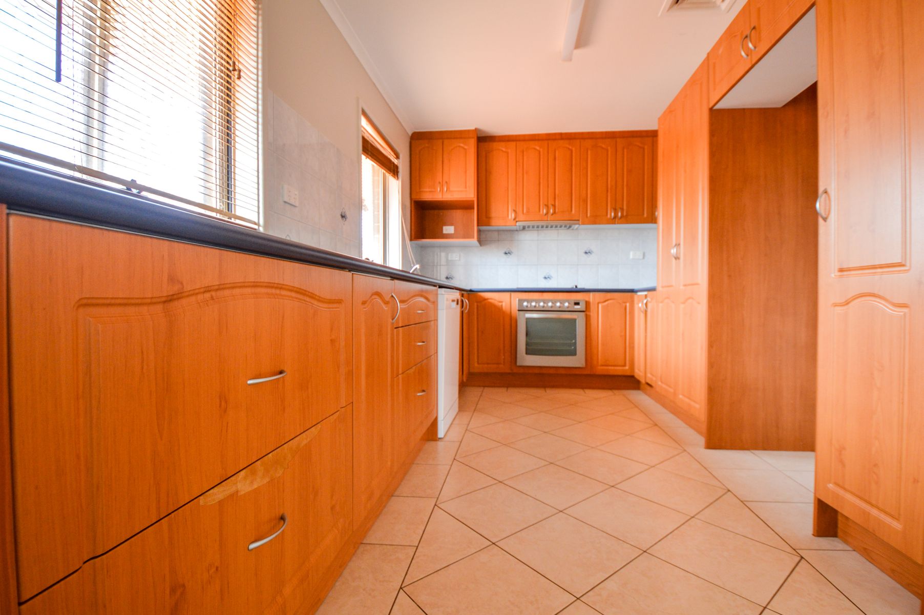 10 Lovell Way, South Hedland WA 6722, South Hedland - Thumbnail 2