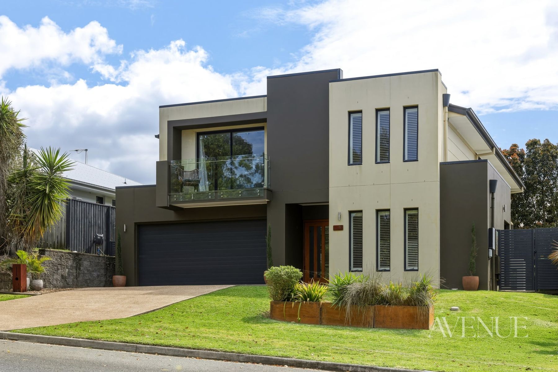 17 Jindalba Drive, Coomera - Image 1