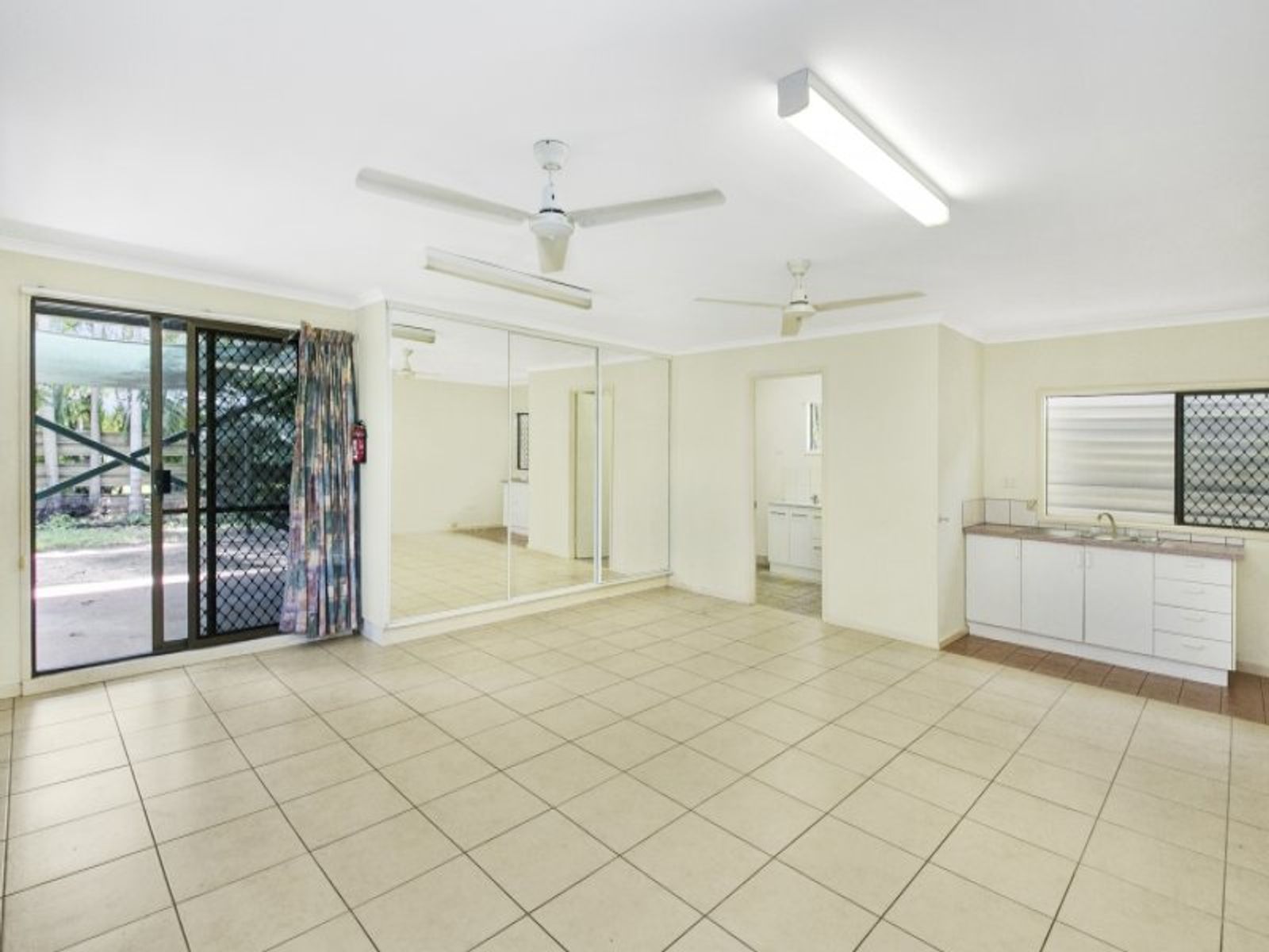 9 Lanyon Terrace, Moil NT 0810, Moil - Thumbnail 2