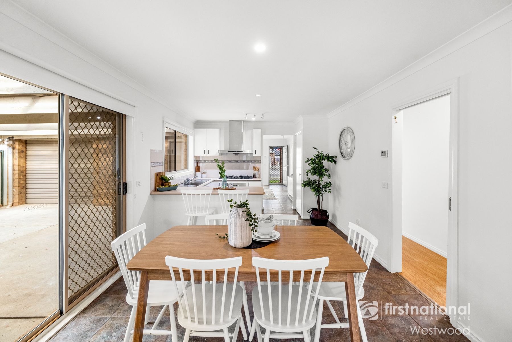 17 Kasem Drive, Werribee VIC 3030, Werribee - Thumbnail 5