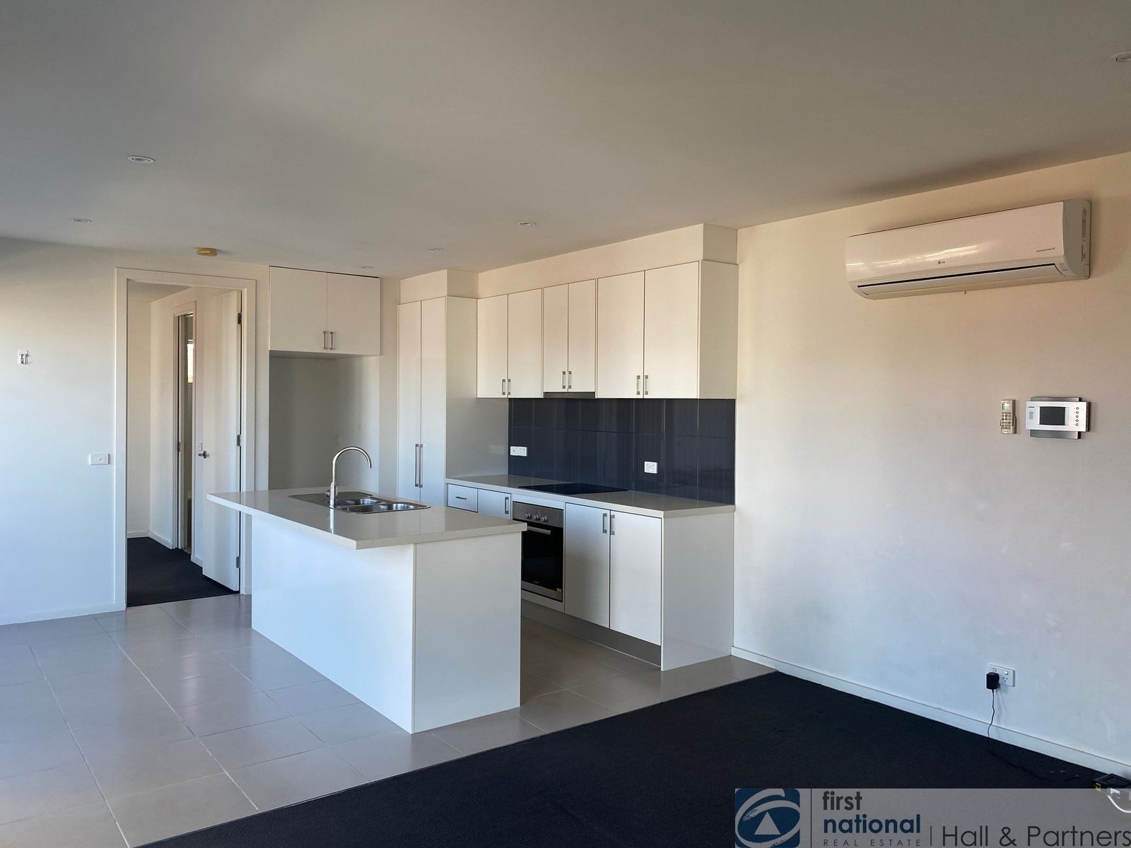 7/3 Virginia Street, Springvale VIC 3171, Springvale - Thumbnail 2