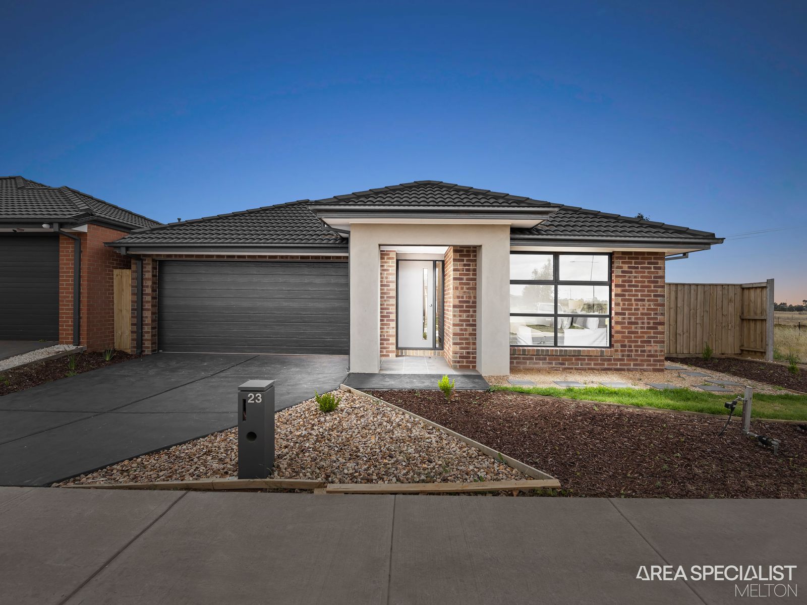 23 Willowbank Circuit, Thornhill Park, VIC 3335, Thornhill Park - Thumbnail 2