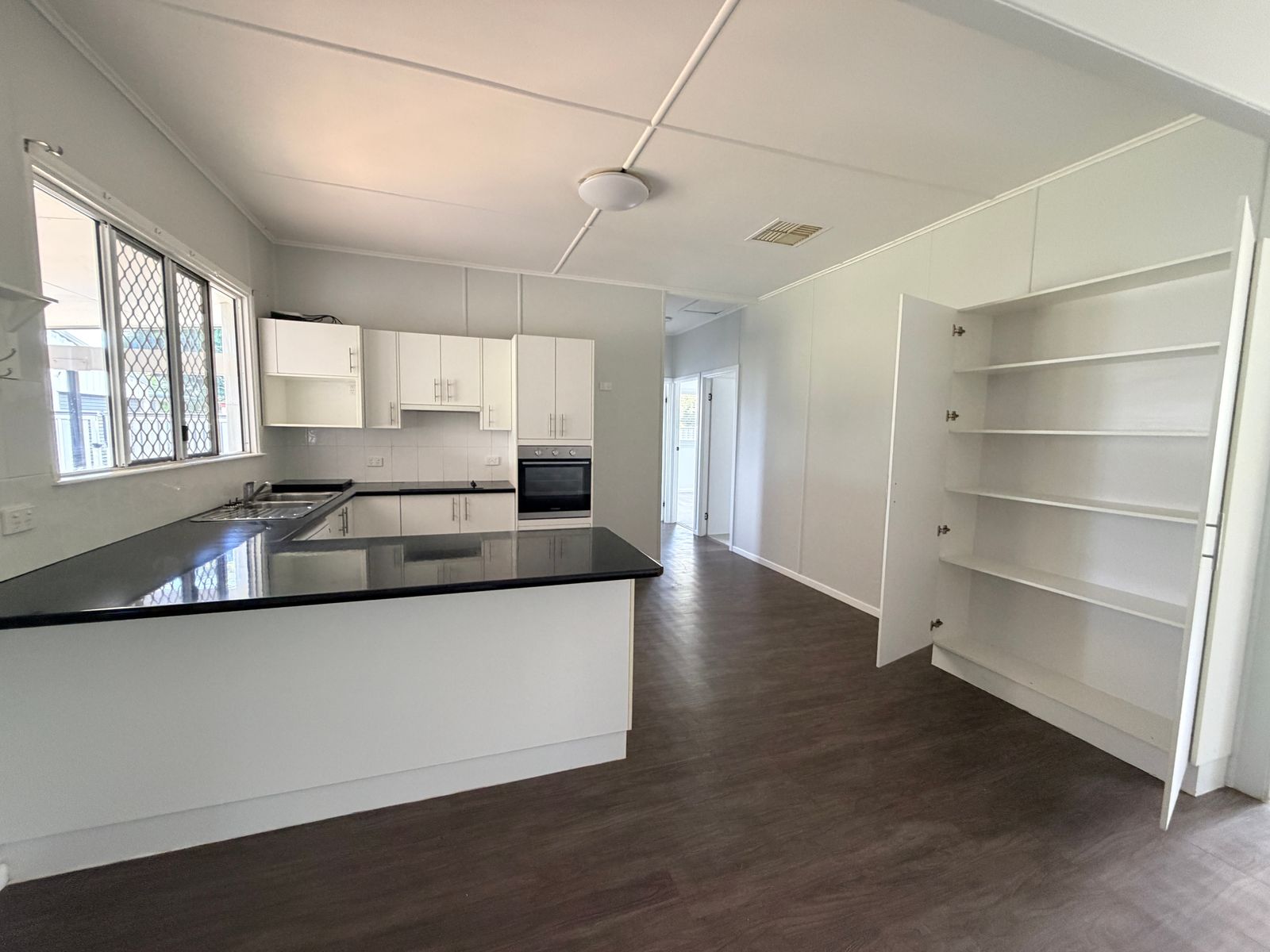 11 Claydon Street, Chinchilla QLD 4413, Chinchilla - Thumbnail 7