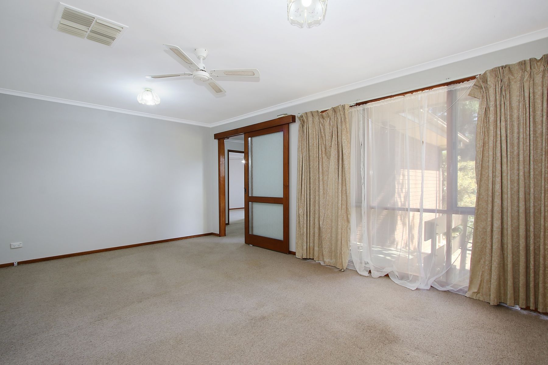 13 Melton Grove, Croydon, Thurgoona - Thumbnail 6