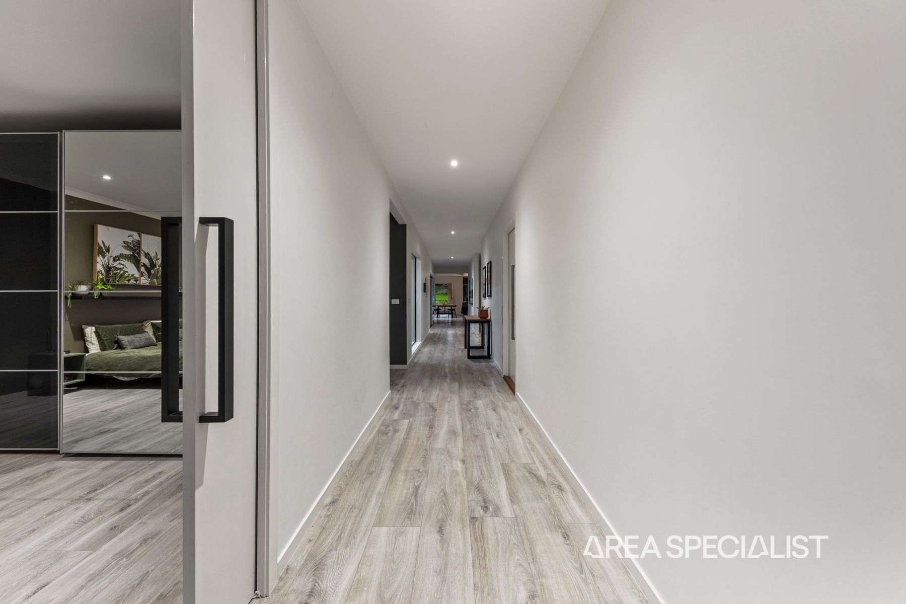 13 Zurich Rise, Pakenham, Pakenham - Thumbnail 3