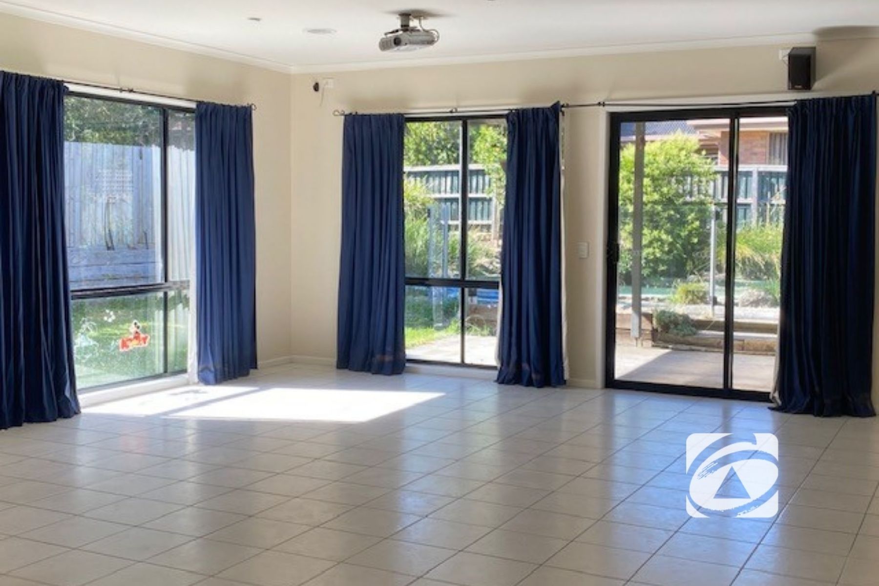 17 Canterbury Close, Narre Warren VIC 3805, Narre Warren - Thumbnail 4