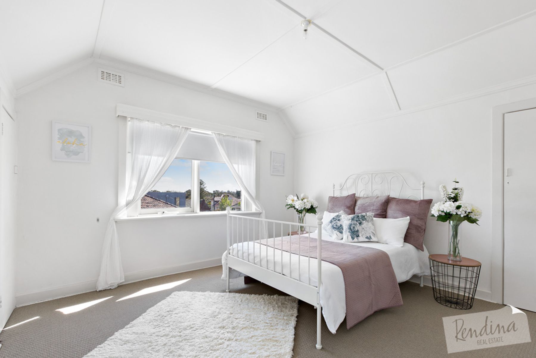 118 Woodland Street, Strathmore - Thumbnail 7