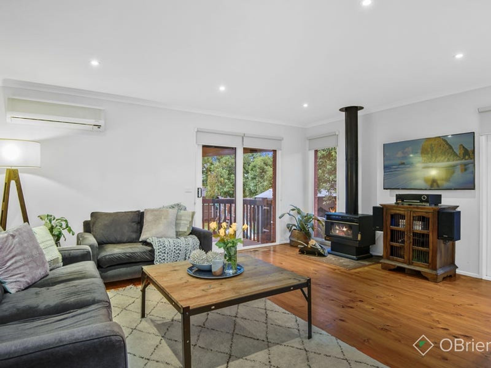 1 Reed Court, Endeavour Hills, VIC 3802, Endeavour Hills - Thumbnail 2