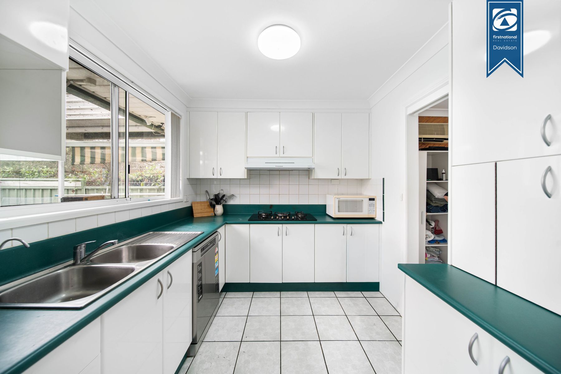 11 Damour Street, Holsworthy NSW 2173, Holsworthy - Thumbnail 4