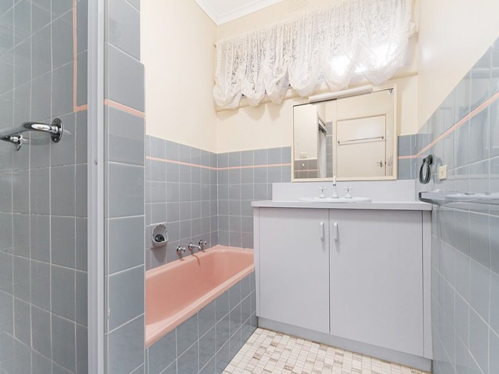 2 Suzanne Street, Dandenong, VIC 3175, Dandenong - Thumbnail 6