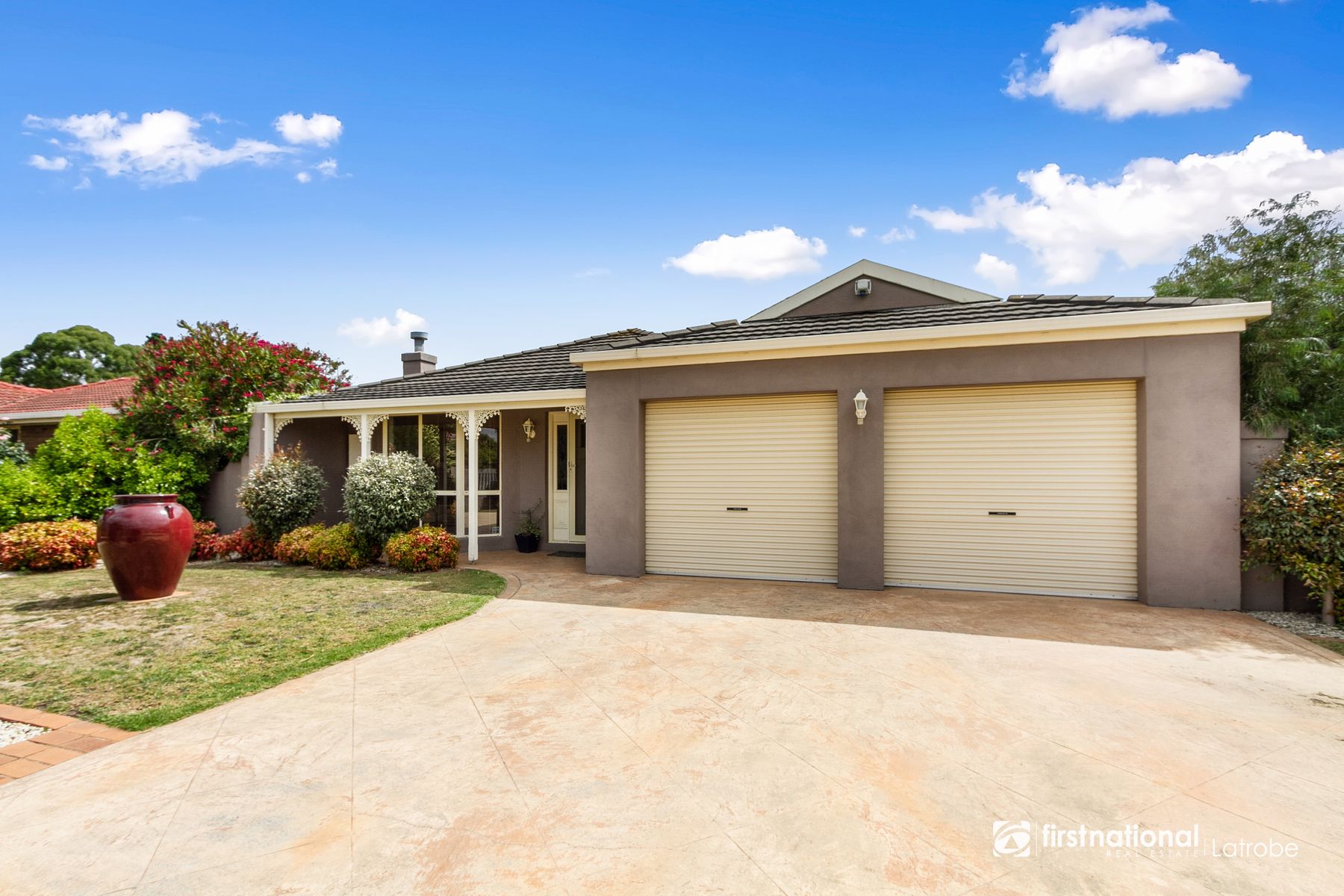 17 Swallow Grove, Traralgon VIC 3844