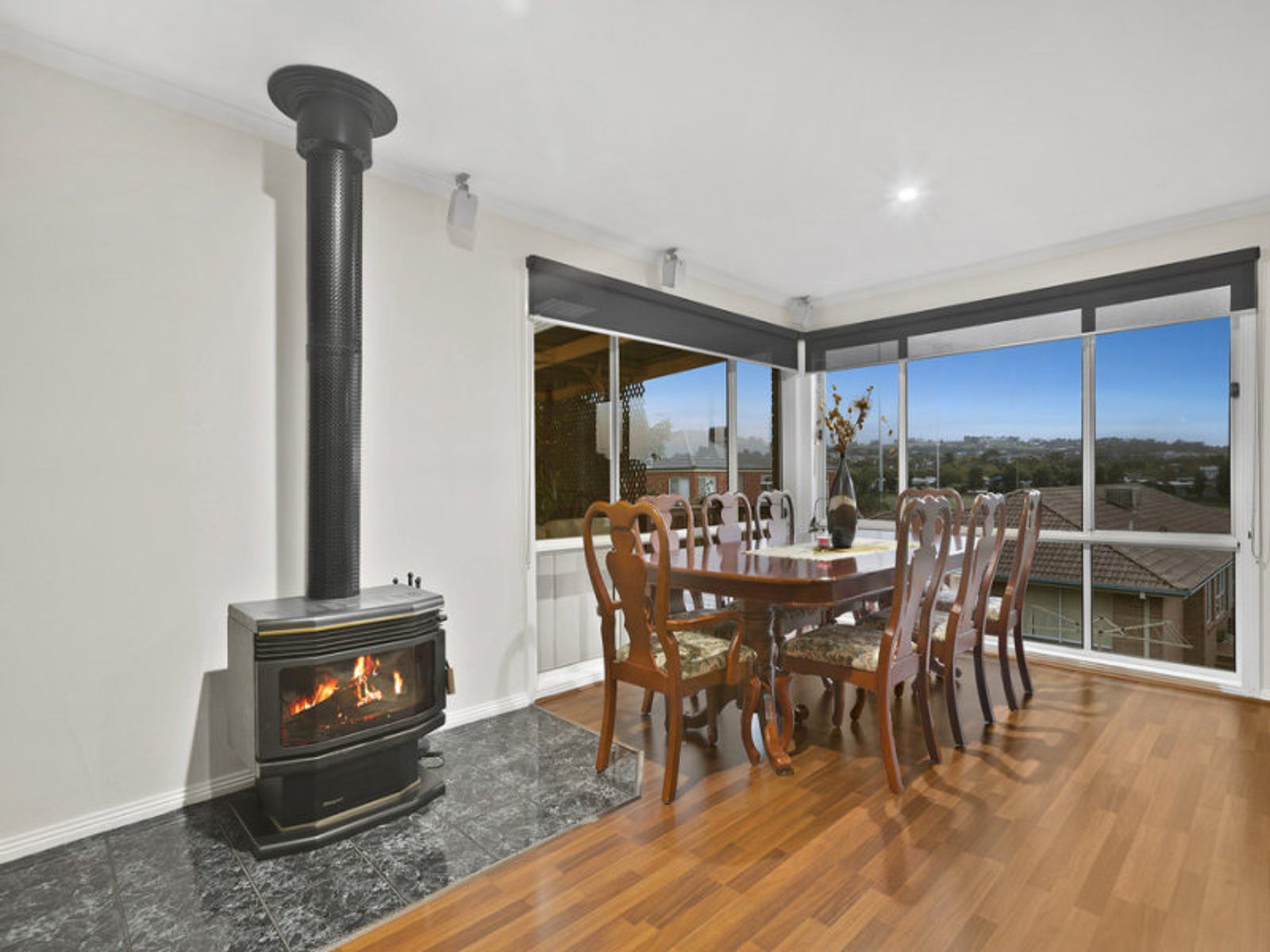 10 Cherry Tree Lane, Narre Warren, VIC 3805, Narre Warren - Thumbnail 5