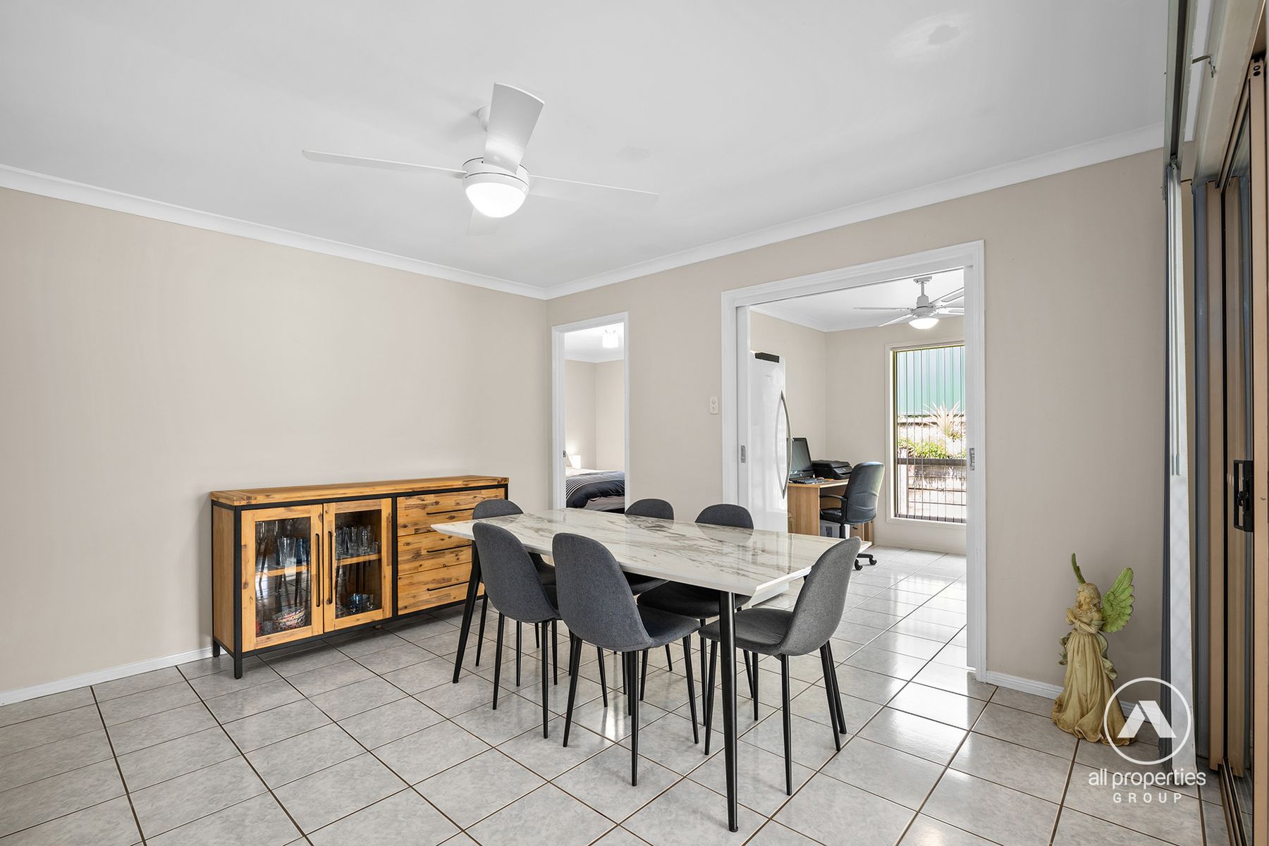 9 Jewel Court, Regents Park QLD 4118, Regents Park - Thumbnail 3