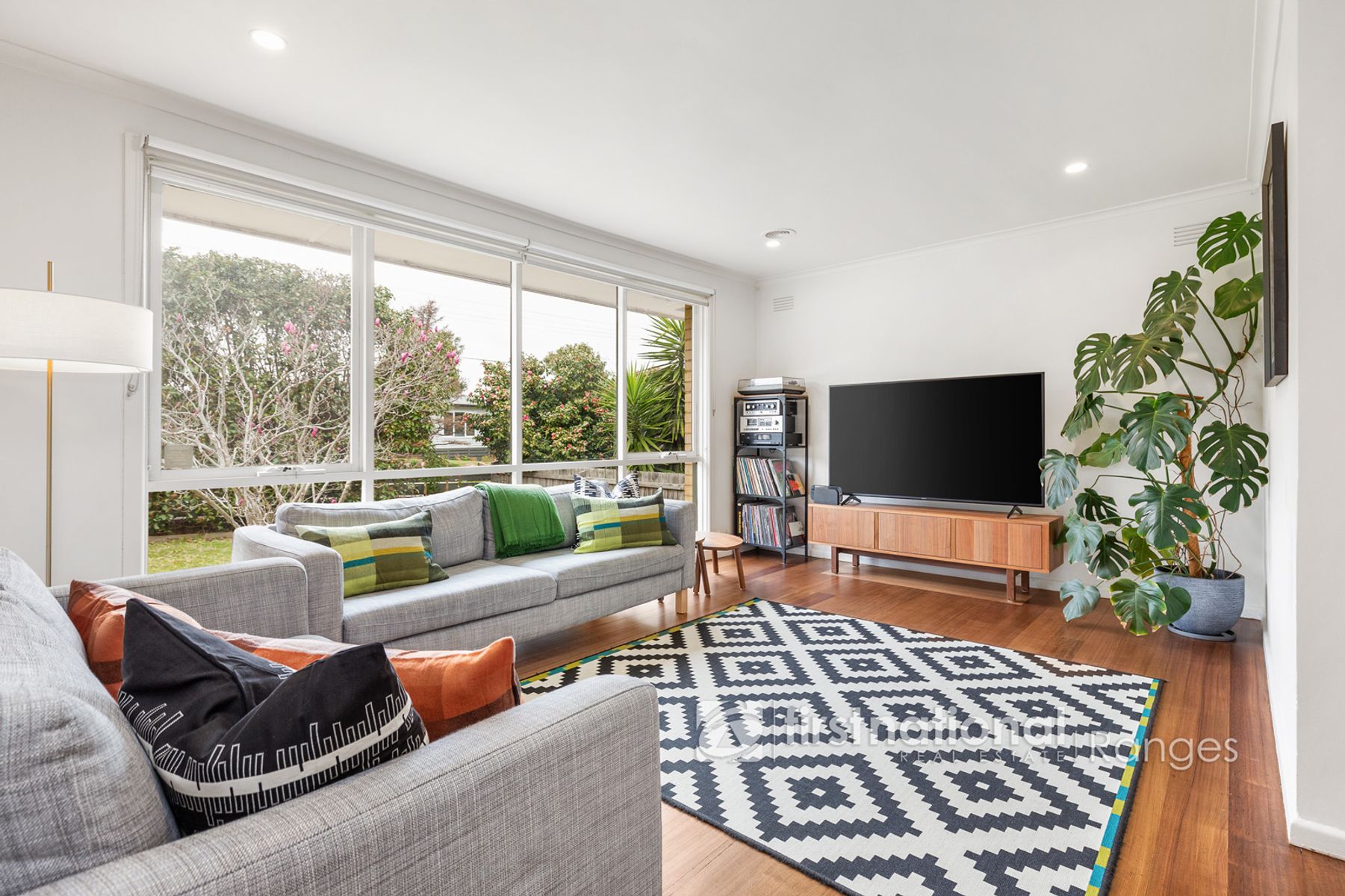 1/6 Elton Road, Ferntree Gully, VIC 3156, Ferntree Gully - Thumbnail 2