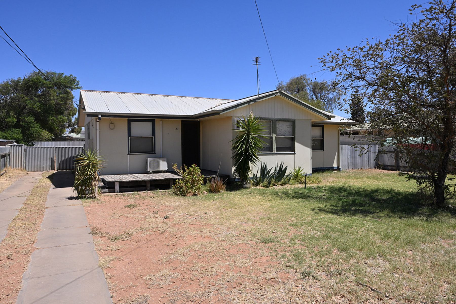 32 Clontarf Street, Port Augusta SA 5700