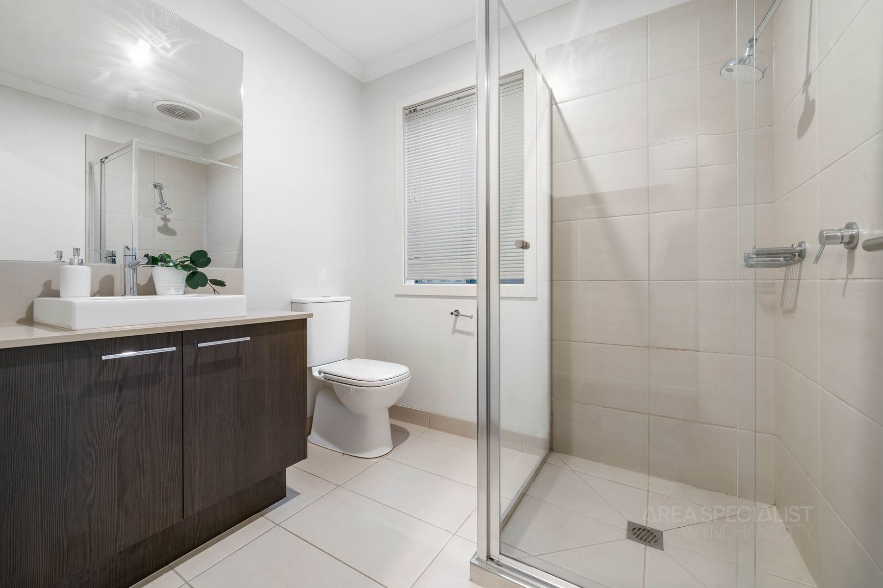 11 Sherford Avenue, Werribee, VIC 3030, Werribee - Thumbnail 4