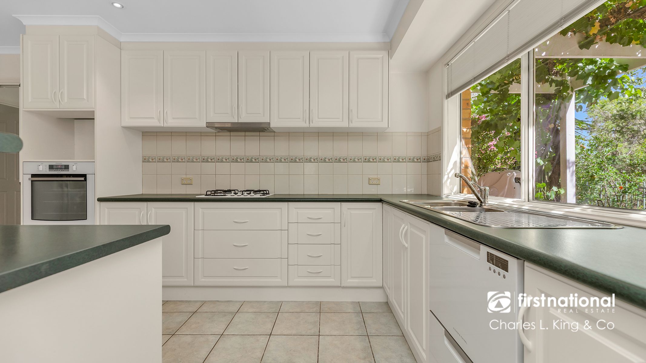 16 Charlton Court, Echuca VIC 3564, Echuca - Thumbnail 2