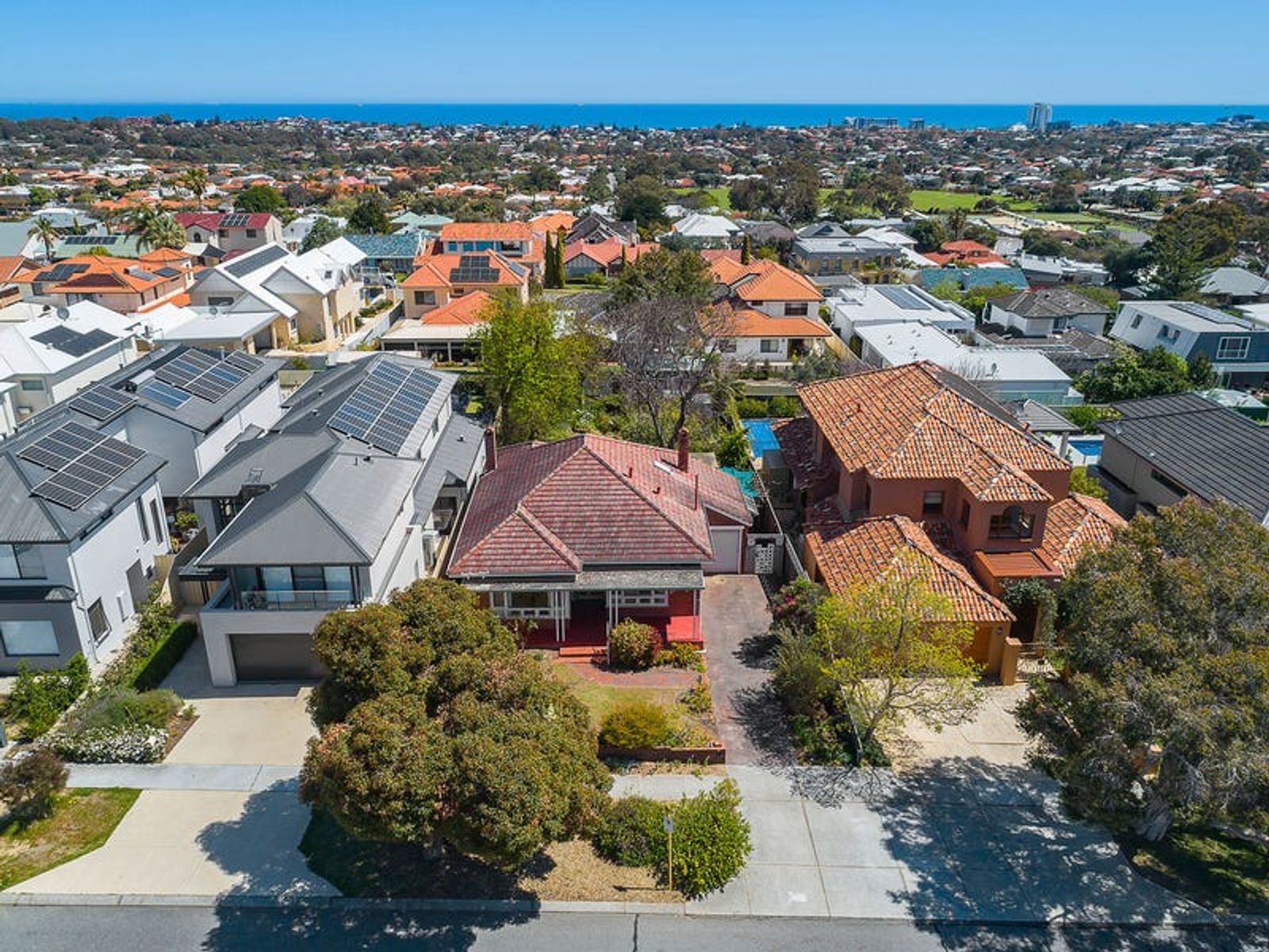 81 Paramatta Road, Doubleview WA 6018, Doubleview - Thumbnail 8