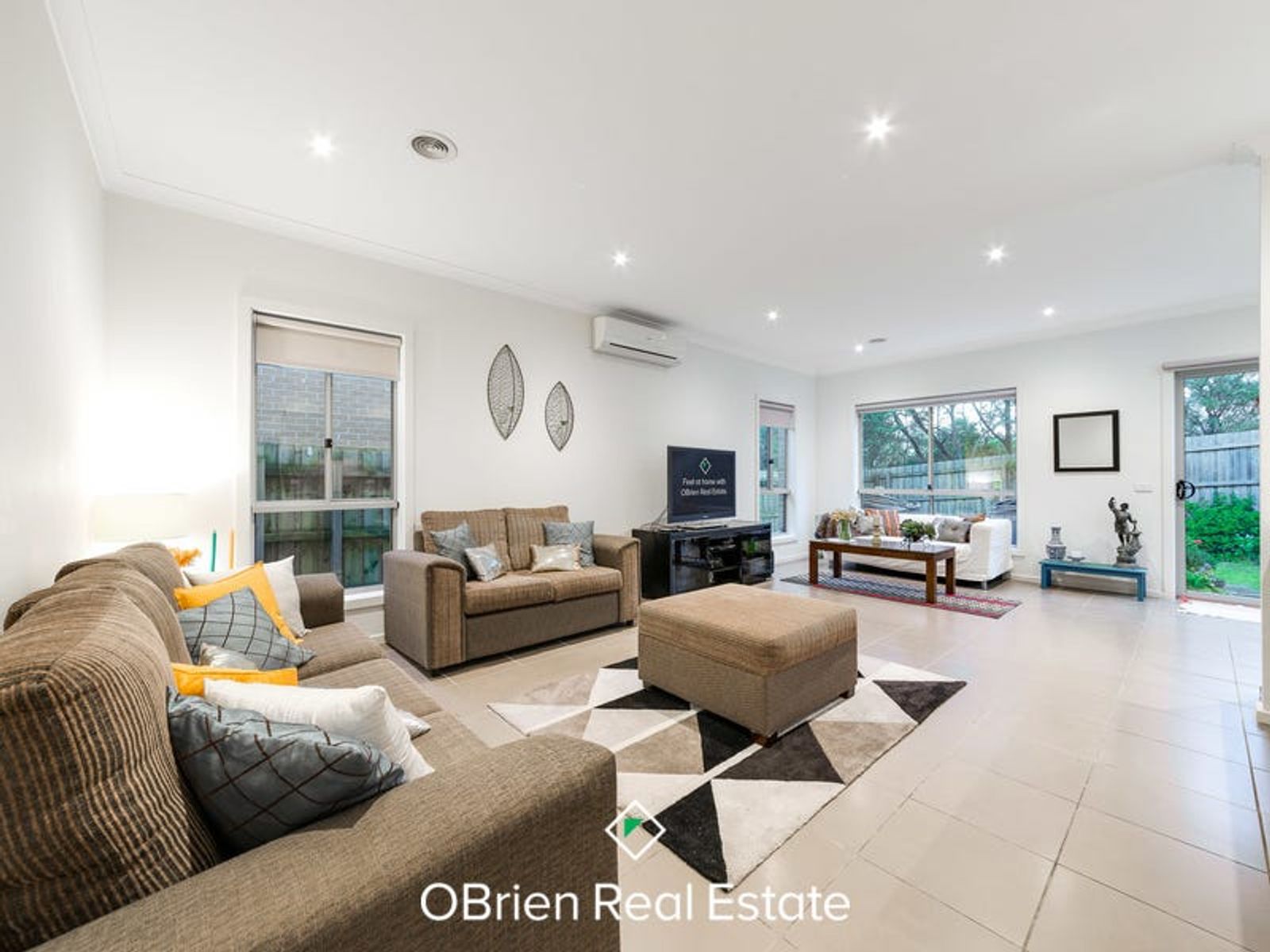 22 Barrier Reef Circuit, Endeavour Hills, VIC 3802, Endeavour Hills - Thumbnail 2