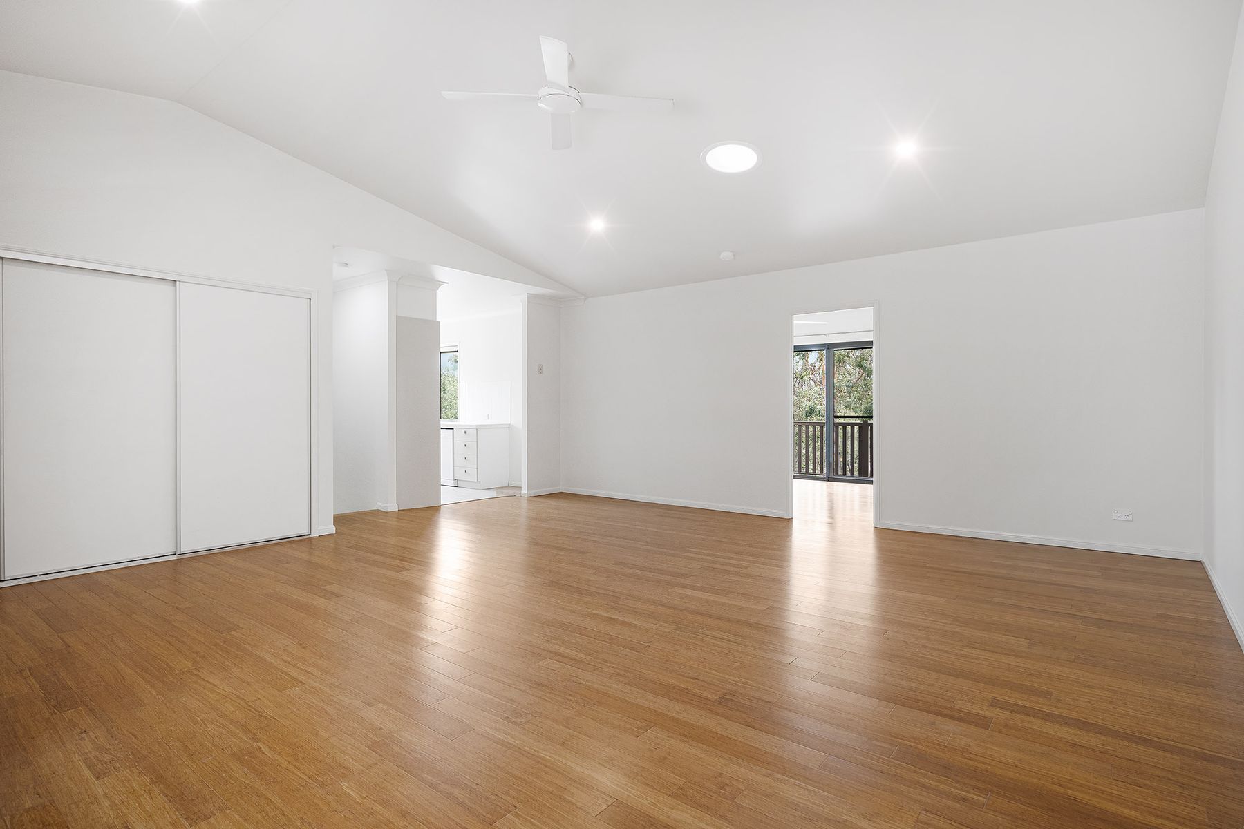 2/3 Ryan Place, Ormeau, QLD 4208, Ormeau - Thumbnail 4