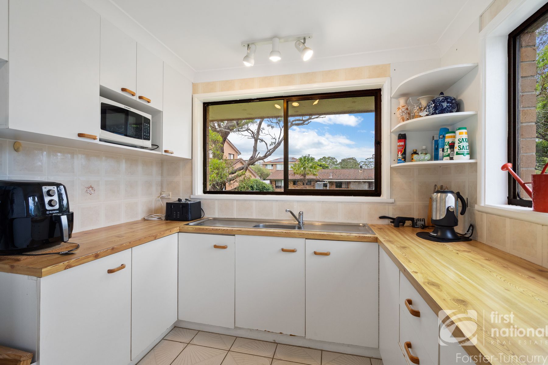 11 Sapphire Parade, Diamond Beach NSW 2430, Diamond Beach - Thumbnail 8