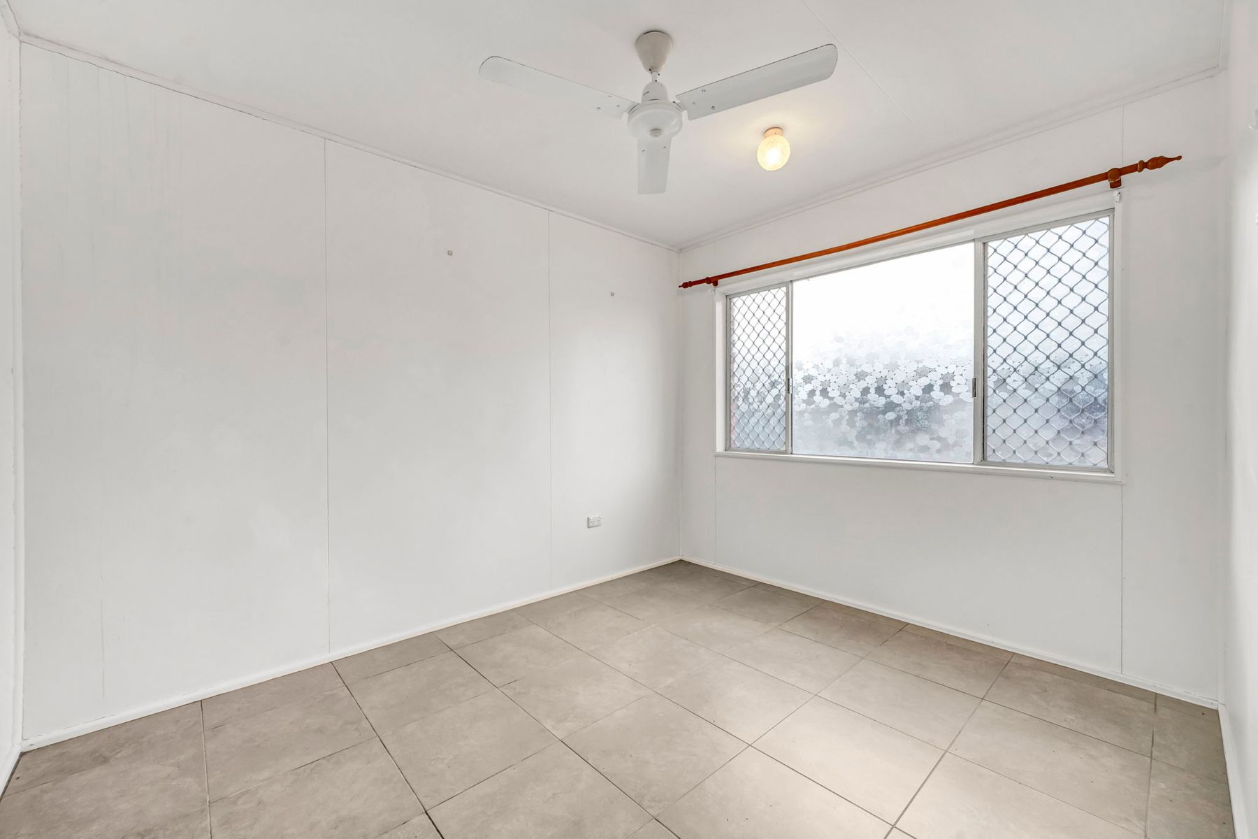 18 SPICELEY CRESCENT, Heatley, QLD 4814, Qld - Thumbnail 7