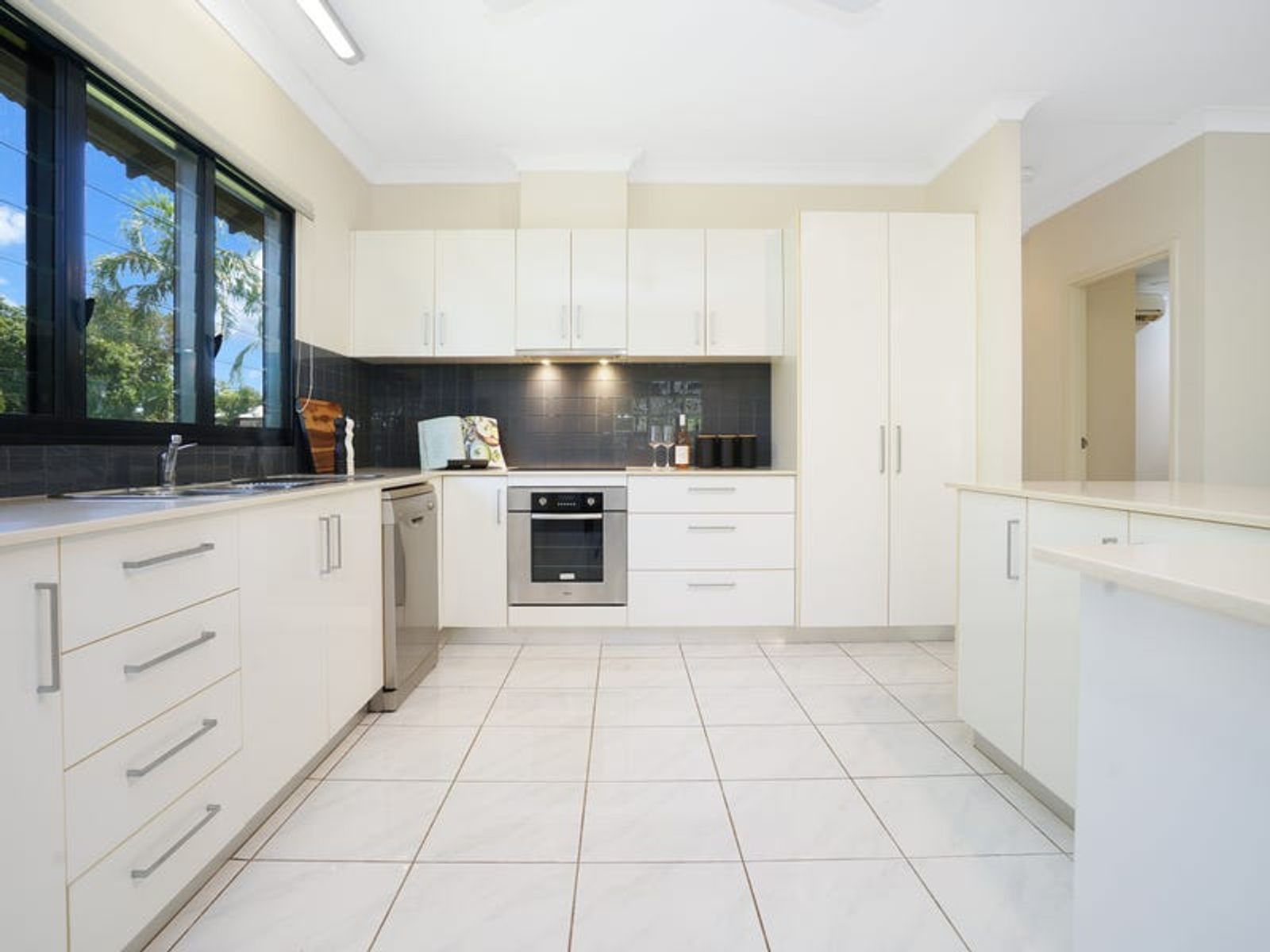 4 Gardenia Street, Nightcliff NT 0810, Nightcliff - Thumbnail 7