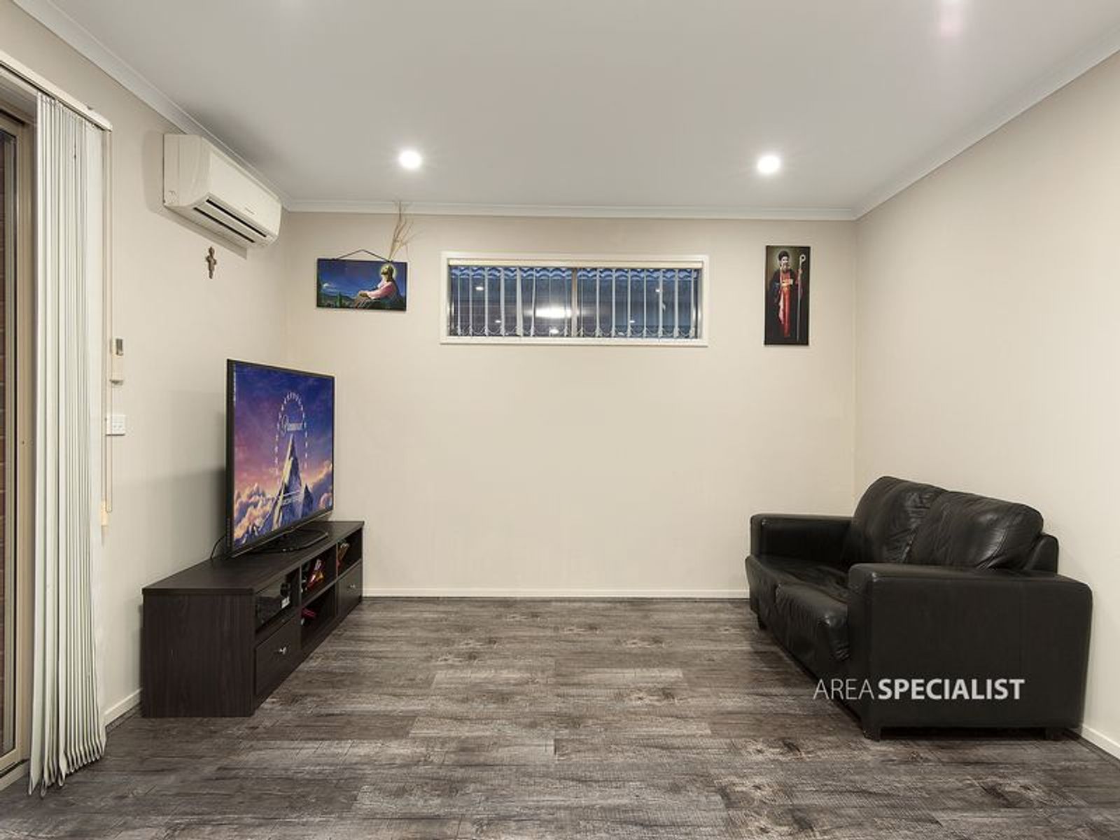 54 Greenaway Terrace, Cranbourne East, VIC 3977, Cranbourne East - Thumbnail 3