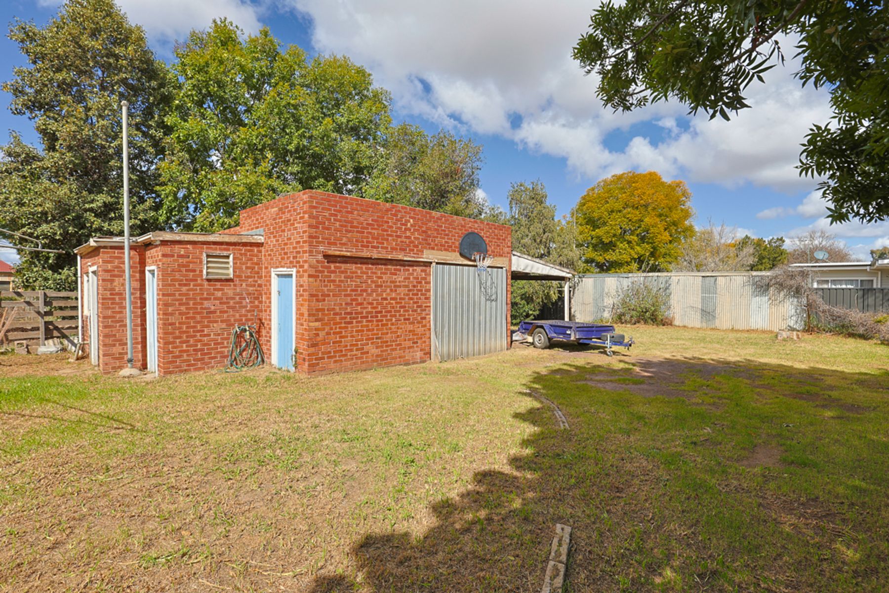 227 Eleventh Street, Mildura - Thumbnail 2