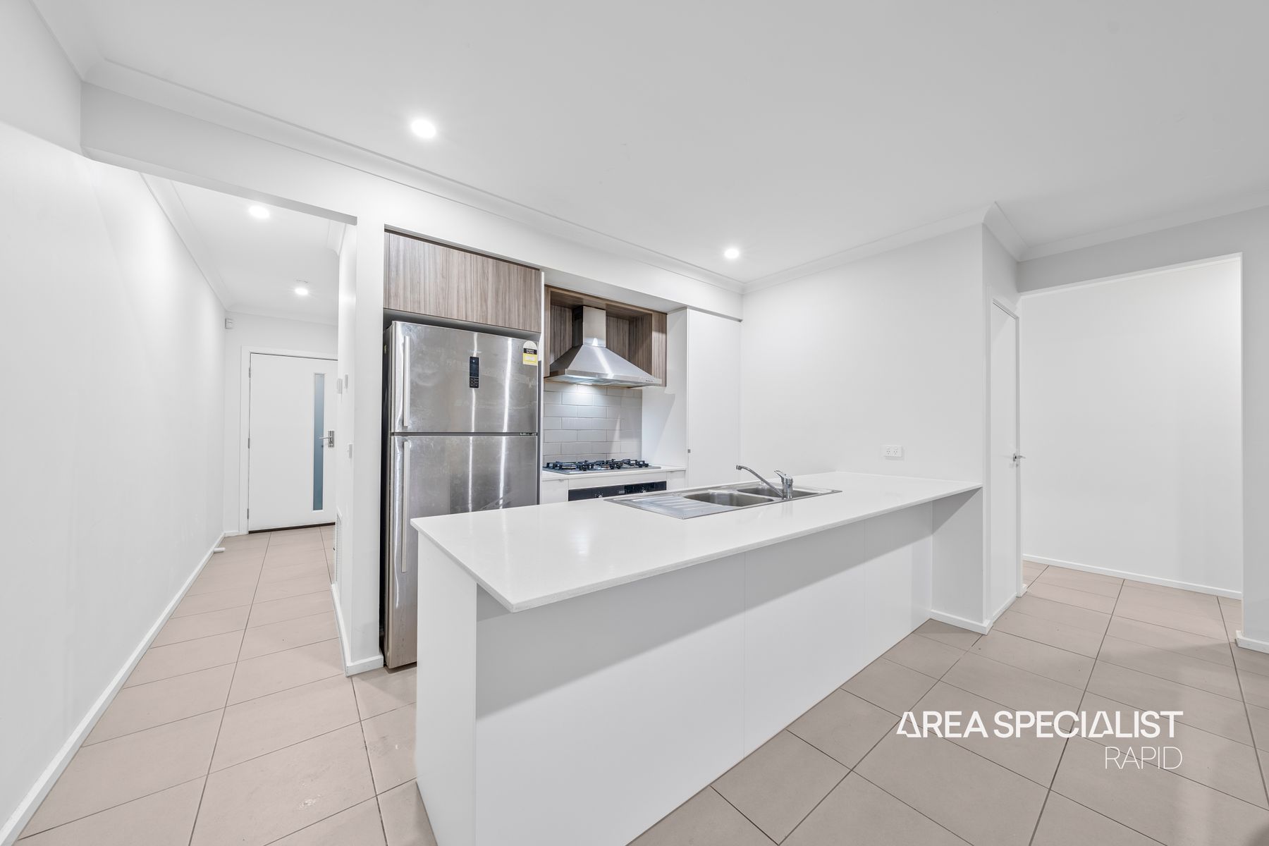 4 Brolga Street, Clyde North, Clyde North - Thumbnail 6