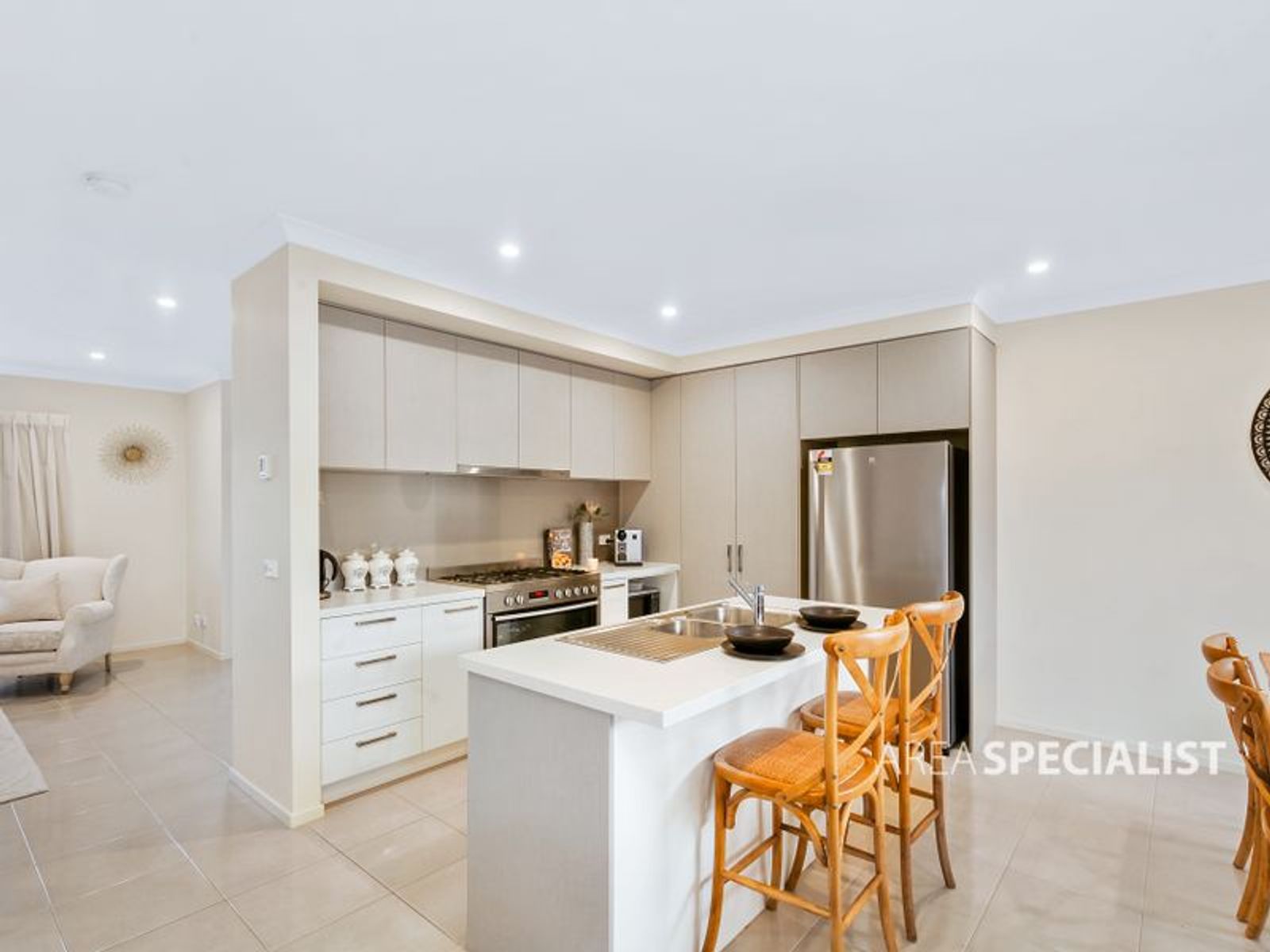 6 Barncroft Crescent, Keysborough, VIC 3173, Keysborough - Thumbnail 5