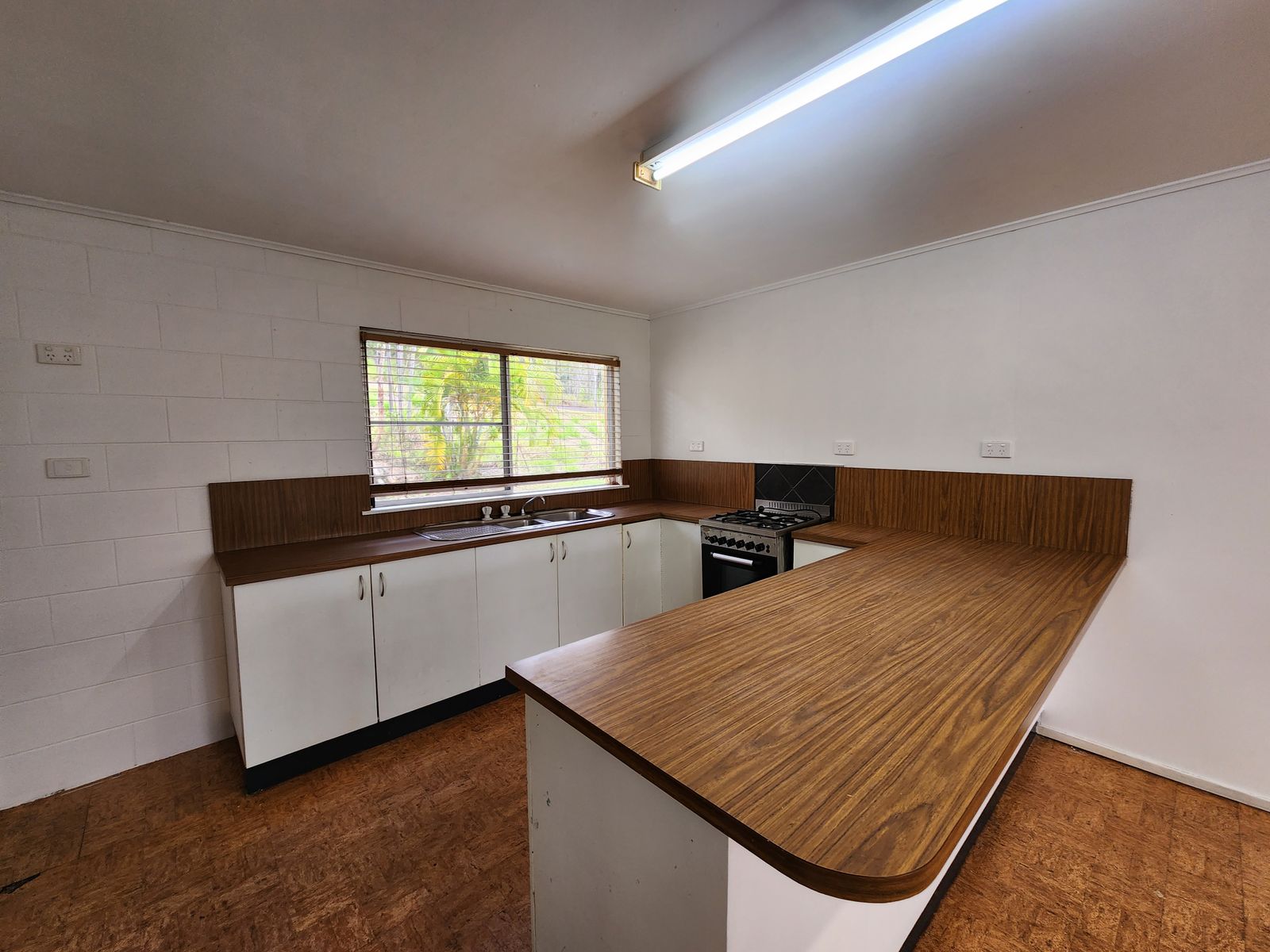 2 Drysdale Road, Herberton QLD 4887, Herberton - Thumbnail 2
