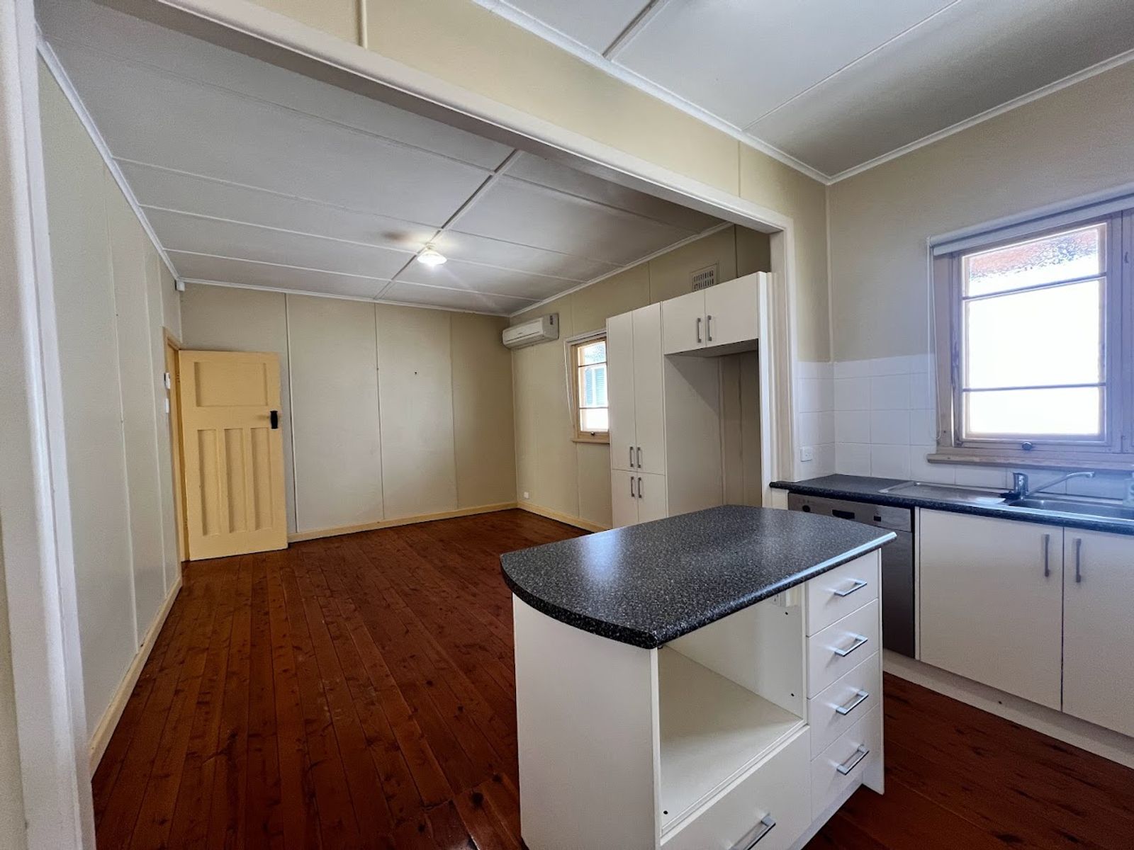 19 Beach Street, Ettalong Beach NSW 2257, Ettalong Beach - Thumbnail 7