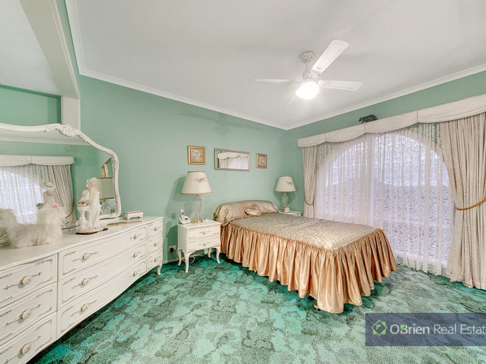 15 Harvey Place, Endeavour Hills, VIC 3802, Endeavour Hills - Thumbnail 4
