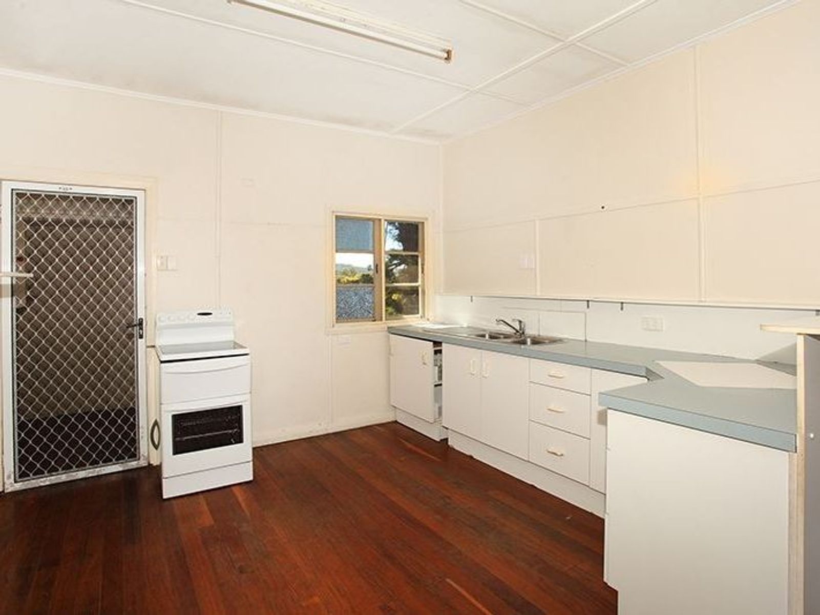32 Hospital Road, Nambour QLD 4560, Nambour - Thumbnail 4
