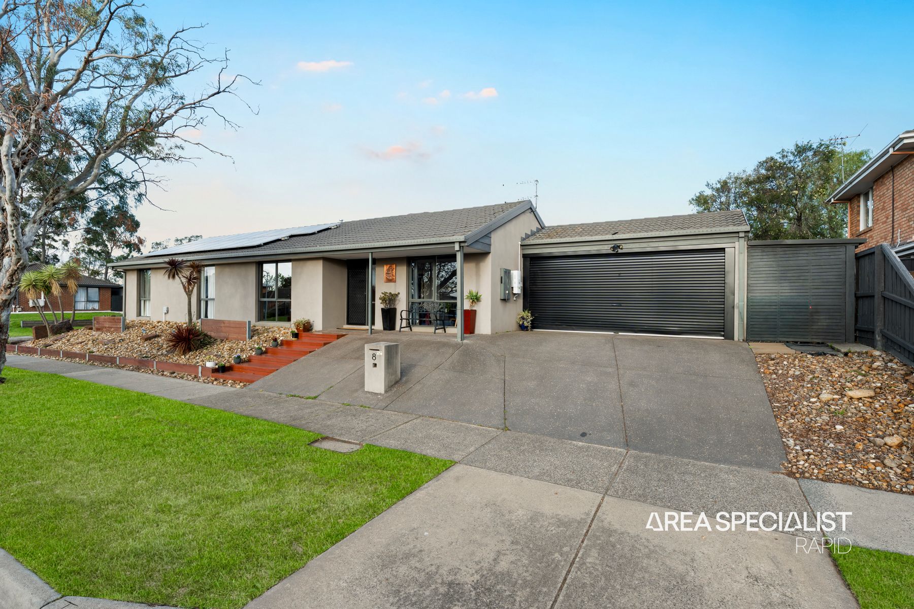 8 Porto Court, Cranbourne North, VIC 3977, Cranbourne North - Thumbnail 2