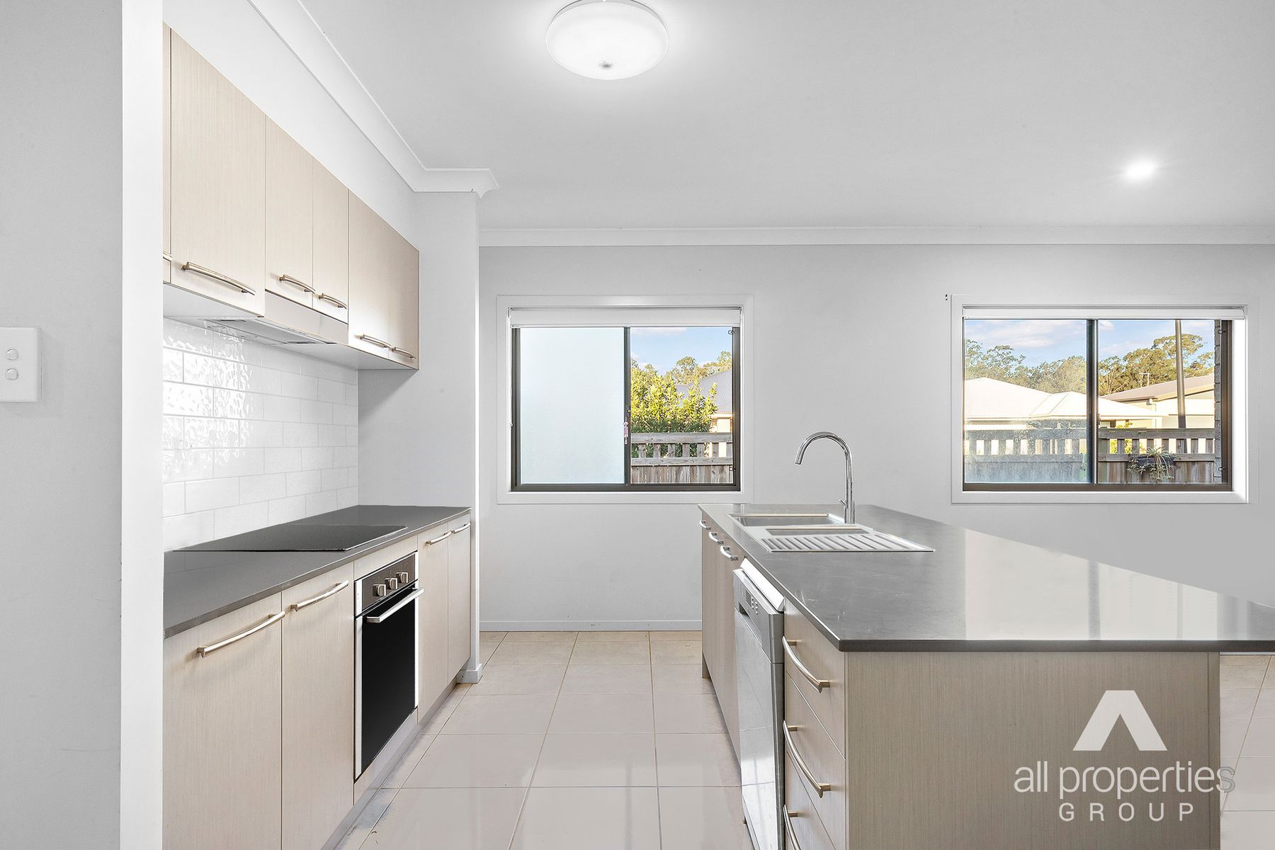9 Esk Street, South Maclean QLD 4280, South Maclean - Thumbnail 3